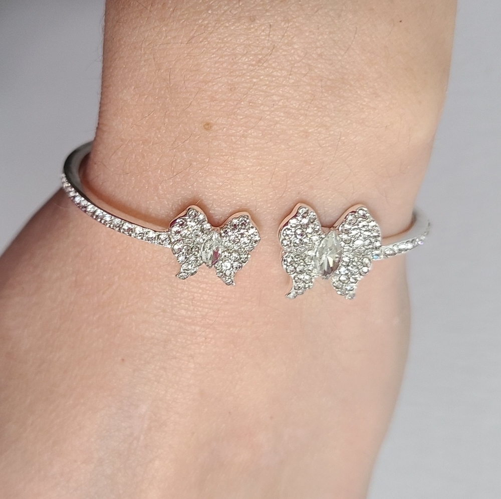 AK Silvertone Butterfly Hinge Bangle Bracelet